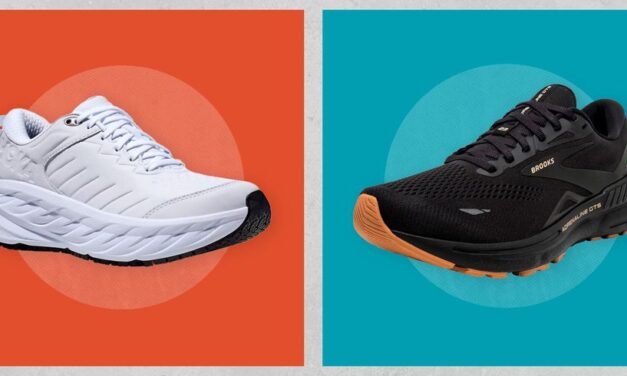 11 Best Walking Shoes for Flat Feet in 2024, According to Sports Medicine Doctors