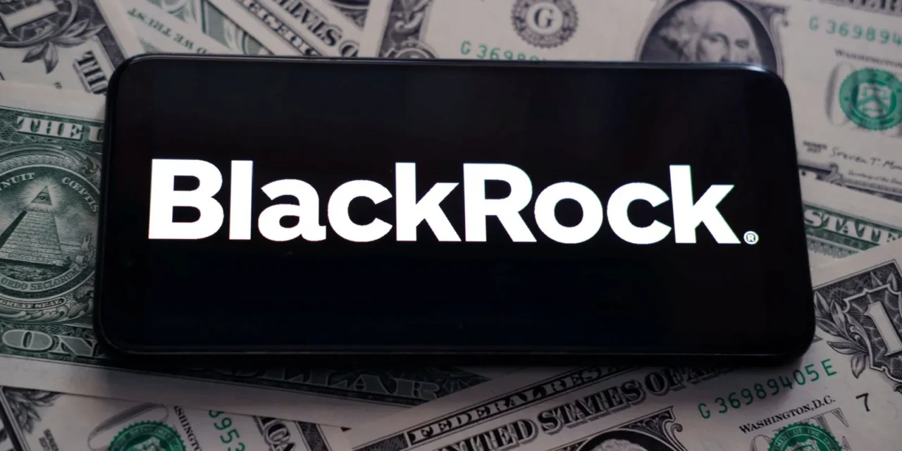 BlackRock’s Bitcoin ETF Secures Almost $800M in Bitcoin