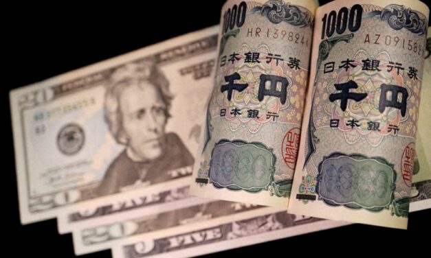 Yen clings to sharp gains after suspected intervention, Fed in focus