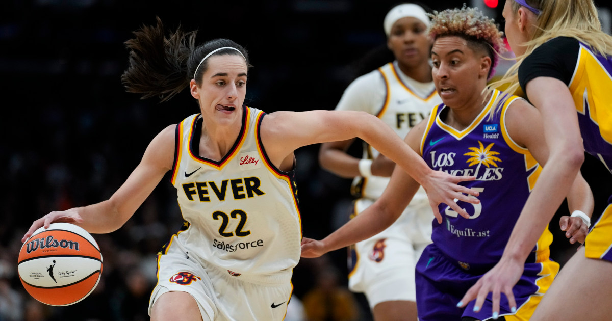 Indiana Fever beat L.A. Sparks, Caitlin Clark’s first WNBA win