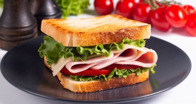 10 Bizarre and Tragic News Stories Involving Sandwiches