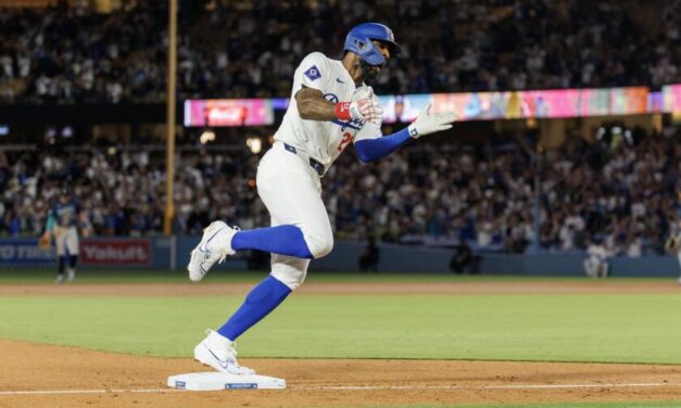 Jason Heyward’s pinch-hit, three-run homer lifts Dodgers past Mariners