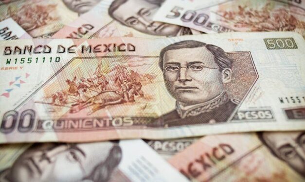 Mexican Peso rises against USD after US PCE inflation falls below estimates