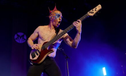 “It’s sloppy and out of tune, but it seems to benefit the track”: How Ryan Martinie redefined metal bass playing for a new generation with Mudvayne