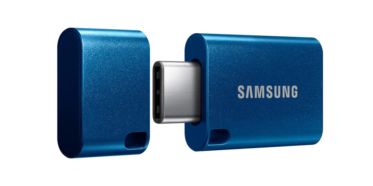 Samsung’s fast, compact 256GB USB-C flash drive is just under $27 now