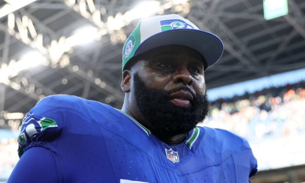 NFL Rumors: Jason Peters Expected to Sign Seahawks Practice Squad Contract